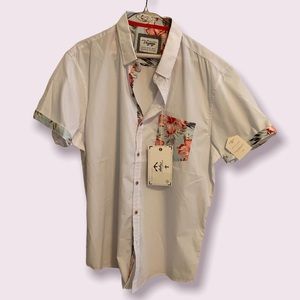 XL Voyage button down shirt